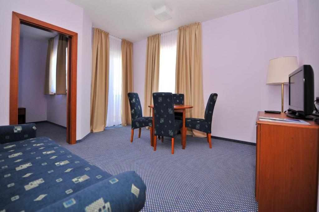Villa Kastel Повляна Екстер'єр фото