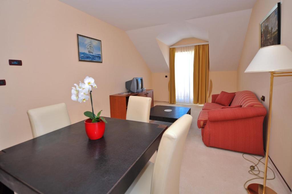 Villa Kastel Повляна Номер фото